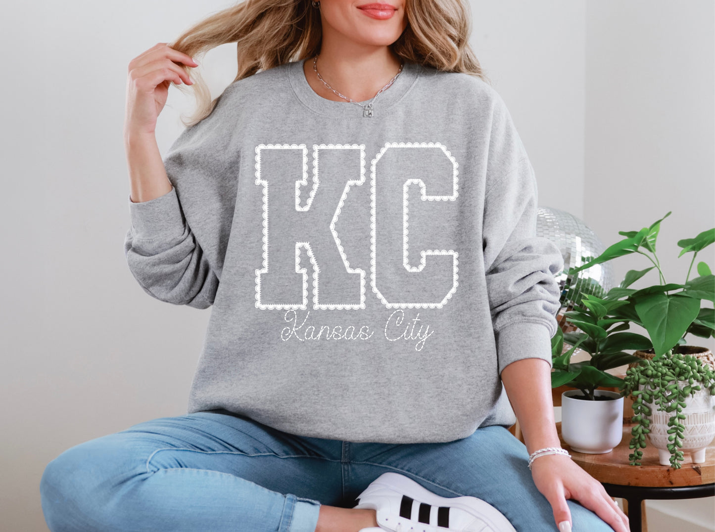 KC Scalloped Lace Outline