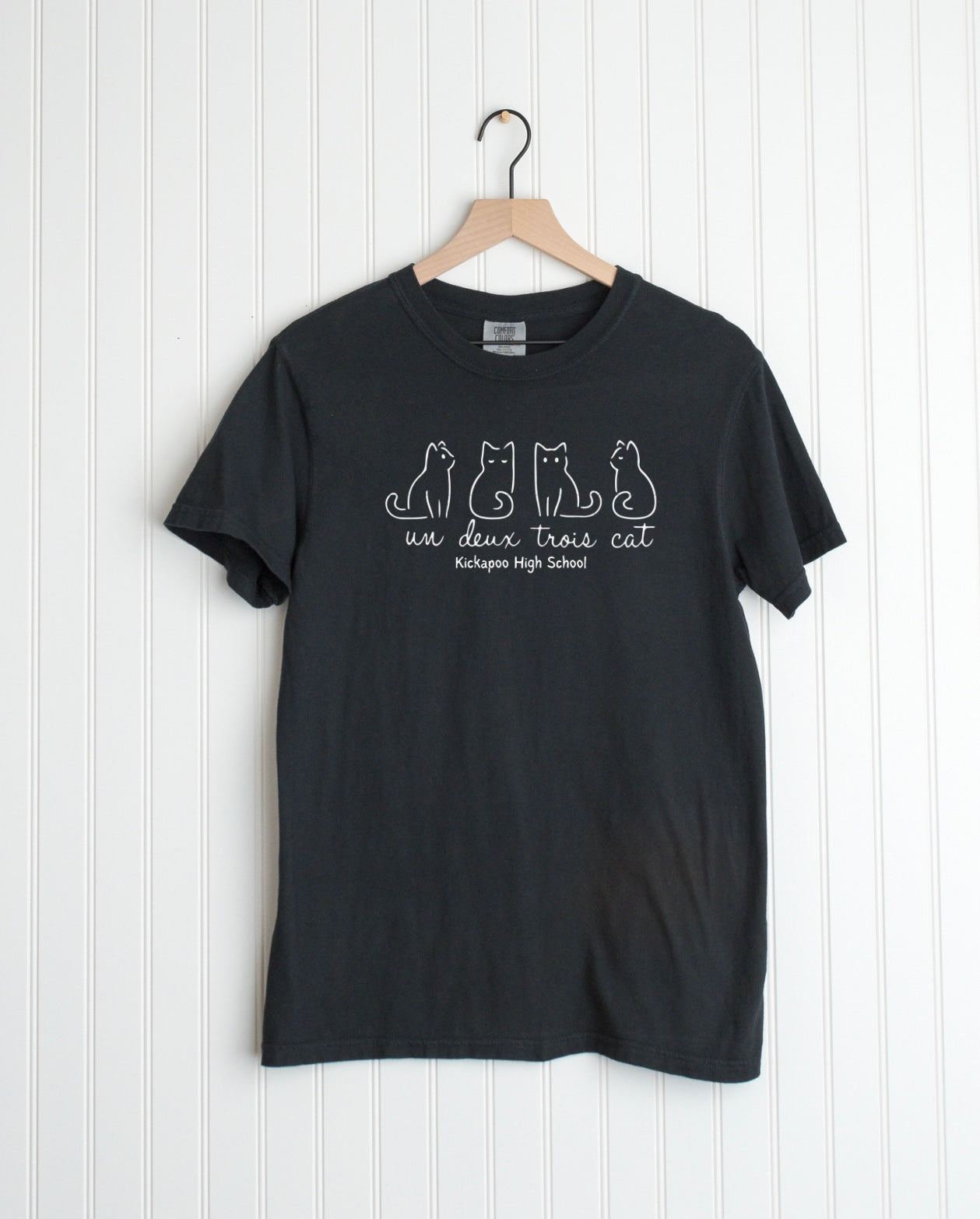 Un, Deux, Trois, Cat Tee