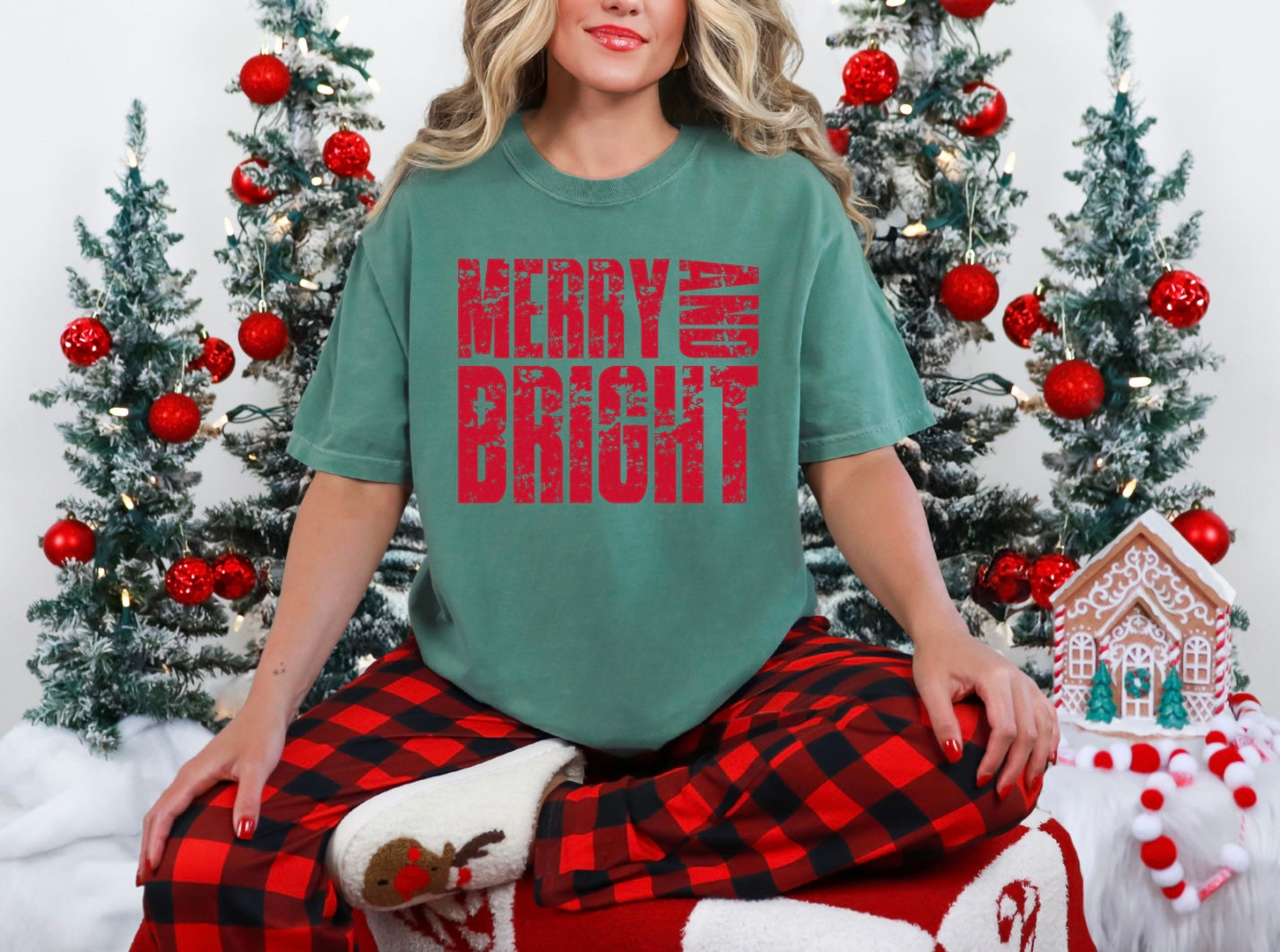 Merry & Bright - Distressed
