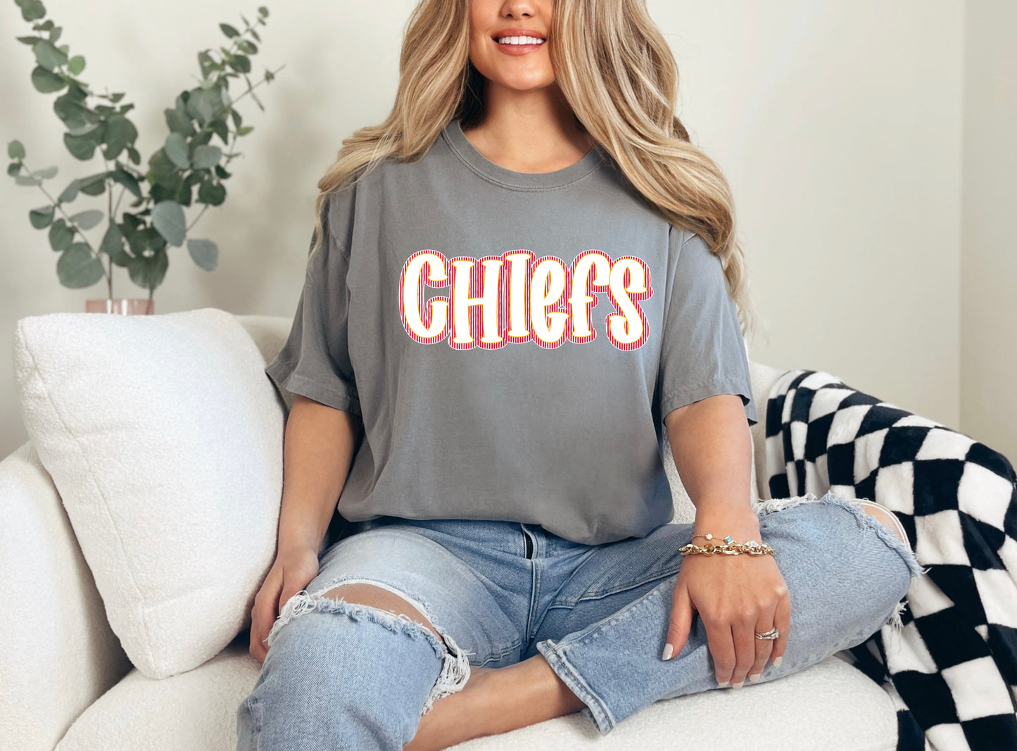 Chiefs Red Stripe Font