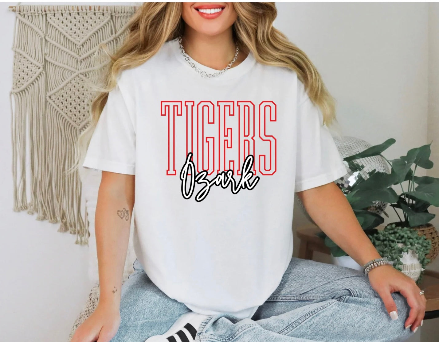 Ozark Tigers - Red Outline