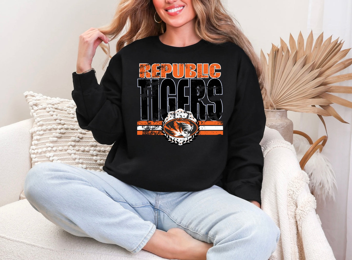 Republic Tigers - w/striped mascot