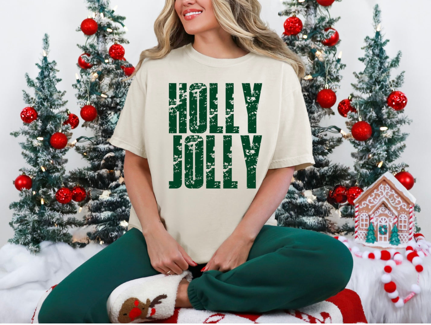 Holly Jolly - Distressed