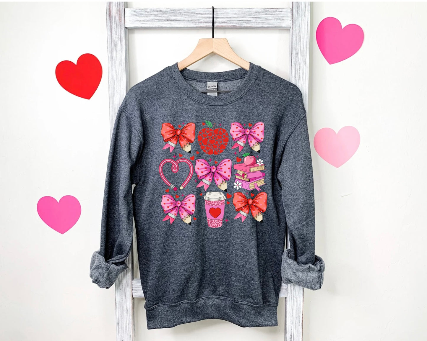 Apples, Pencils and Bows